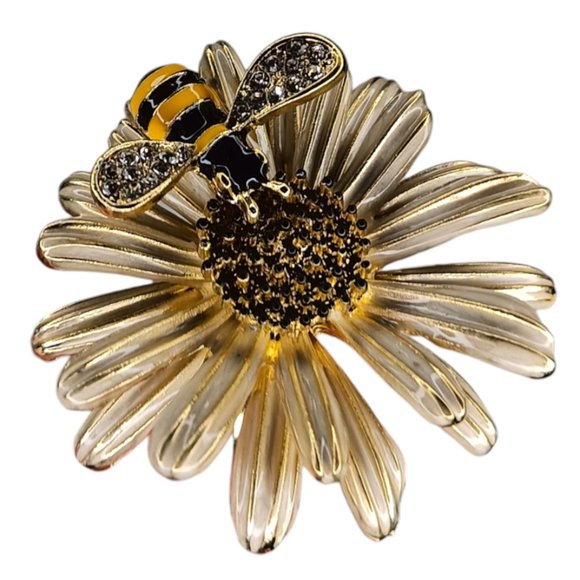 Daisy Flower and Bee Napkin Ring Holders Set of Six - Picture 4 of 7